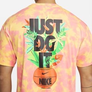 Nike | Max90 Loose Fit Basketball T-Shirt in Tie-Dye Size Medium